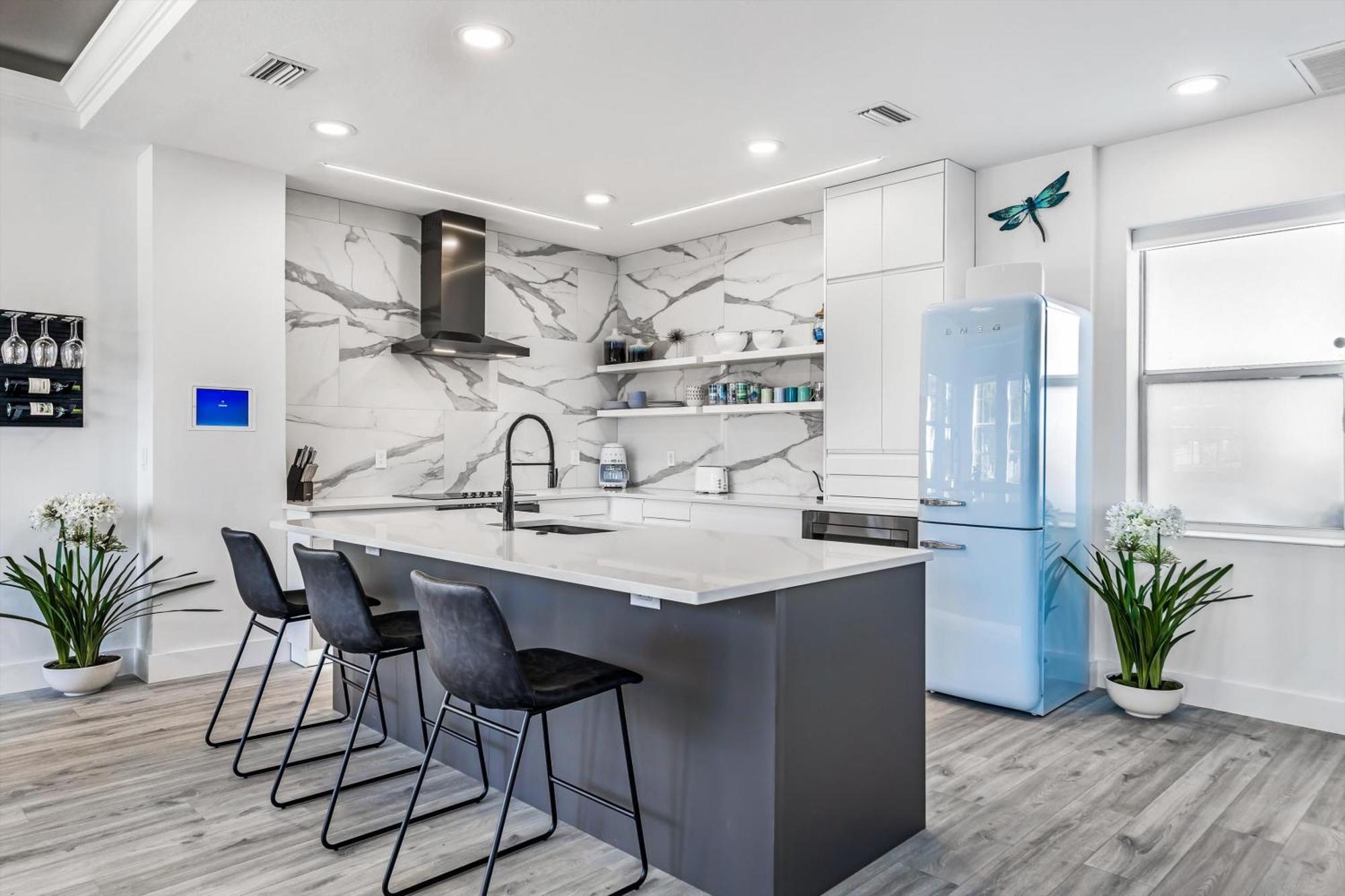 Chic & Cozy River District Townhouse Fort Myers